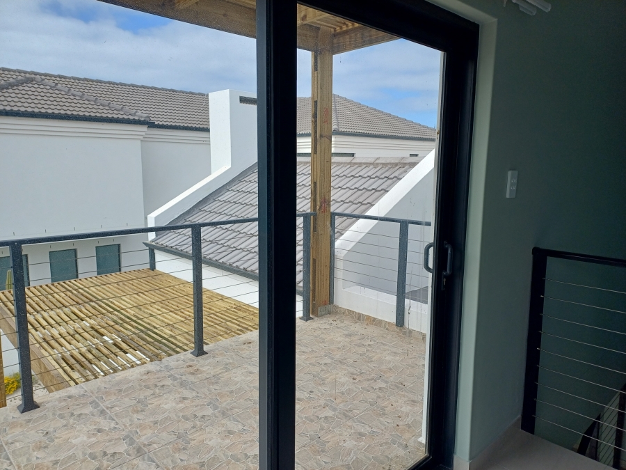 To Let 3 Bedroom Property for Rent in Shelley Point Western Cape